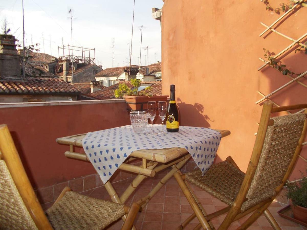 Ca' San Silvestro 2 Terrazze Nel Cuore Di Venezia Ngoại thất bức ảnh