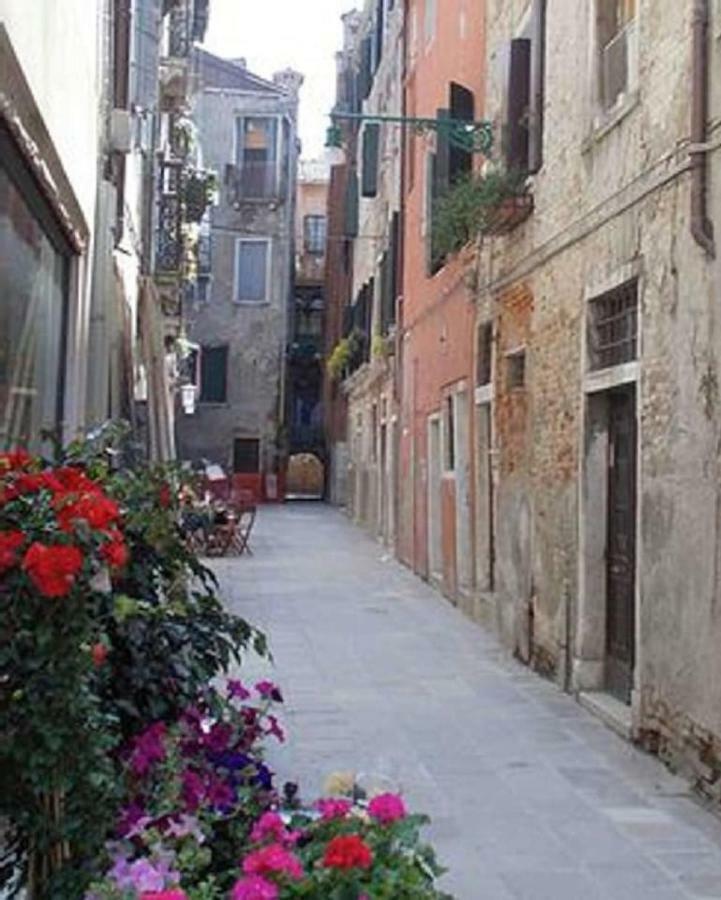 Ca' San Silvestro 2 Terrazze Nel Cuore Di Venezia Ngoại thất bức ảnh